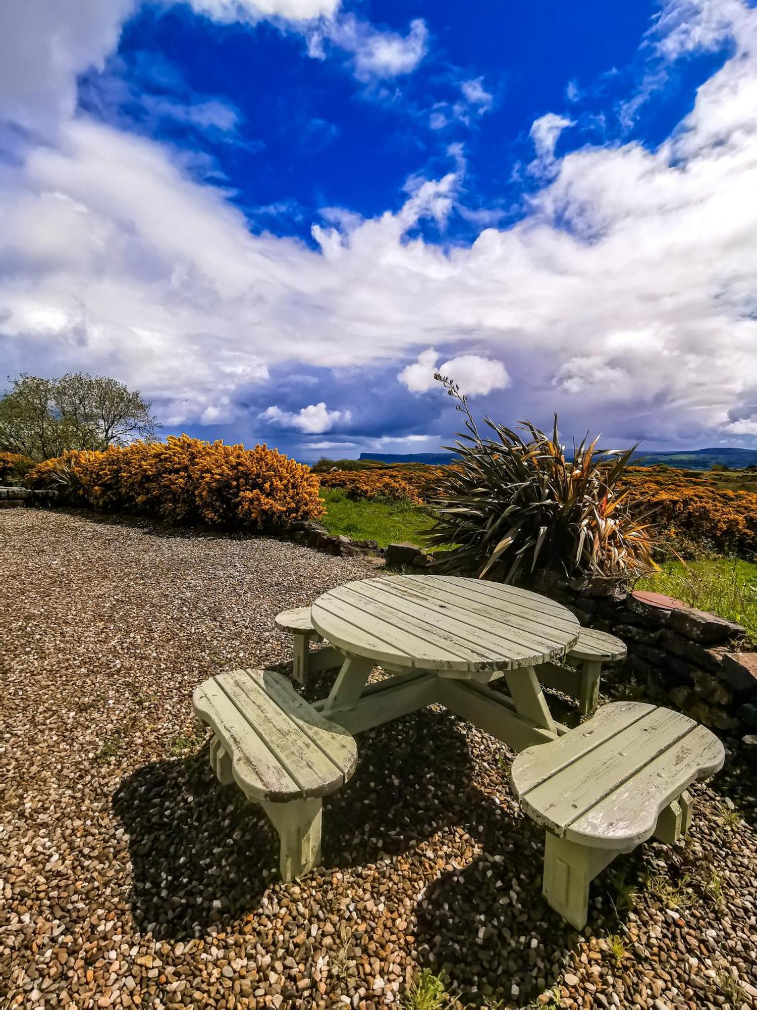 Causeway Coast Country Cottage, Pet-Friendly Ballycastle Exterior photo